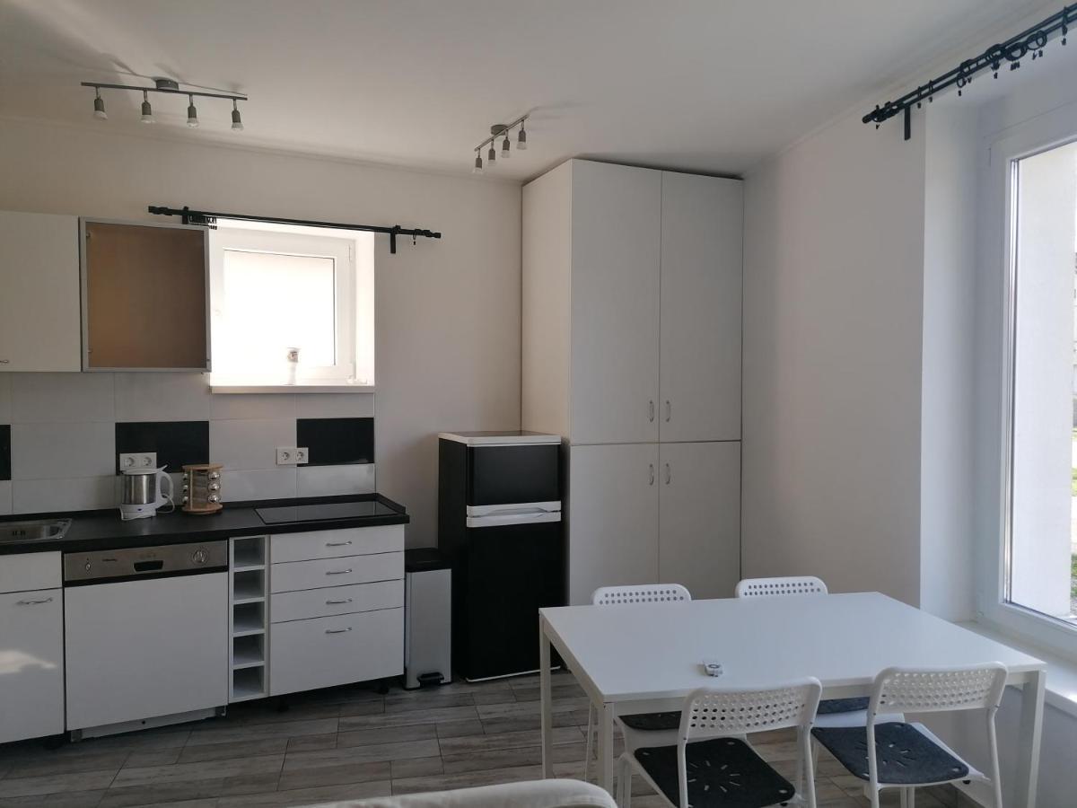 Cuki Apartmanok Dombóvár Bagian luar foto